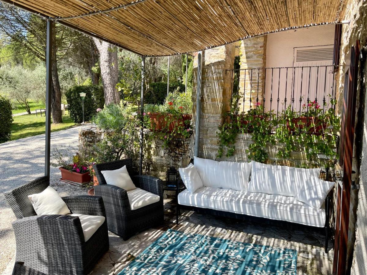 La Panoramica Gubbio - Maison De Charme - Casette E Appartamenti Self Catering Per Vacanze Meravigliose! المظهر الخارجي الصورة
