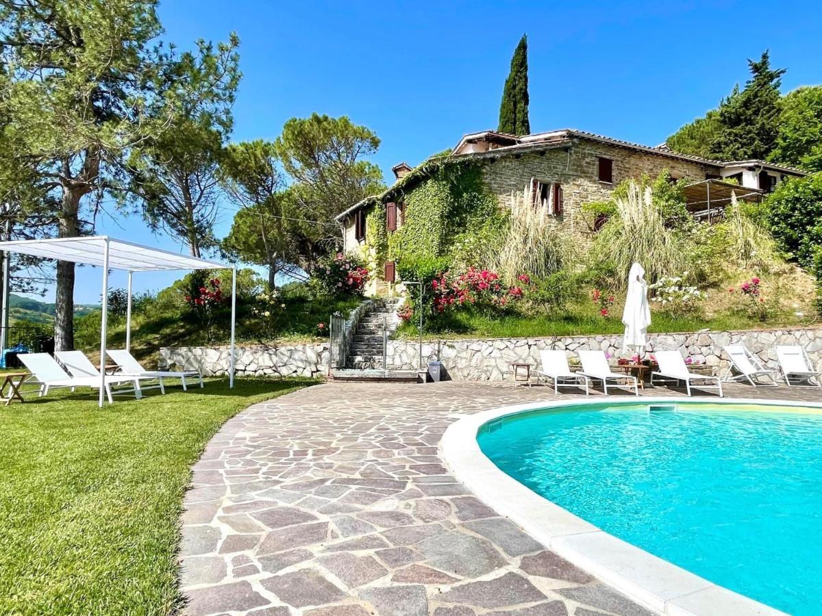 La Panoramica Gubbio - Maison De Charme - Casette E Appartamenti Self Catering Per Vacanze Meravigliose! المظهر الخارجي الصورة