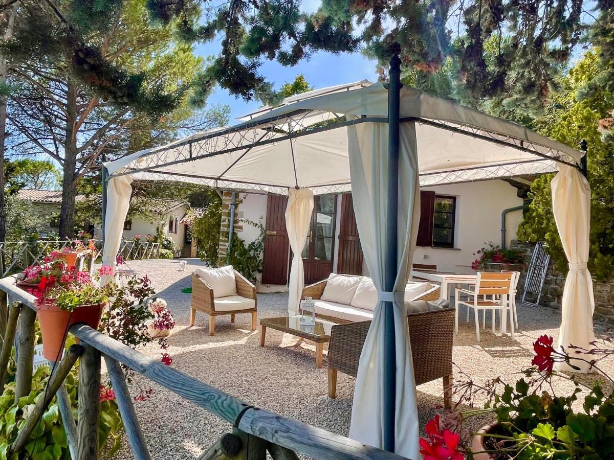 La Panoramica Gubbio - Maison De Charme - Casette E Appartamenti Self Catering Per Vacanze Meravigliose! المظهر الخارجي الصورة